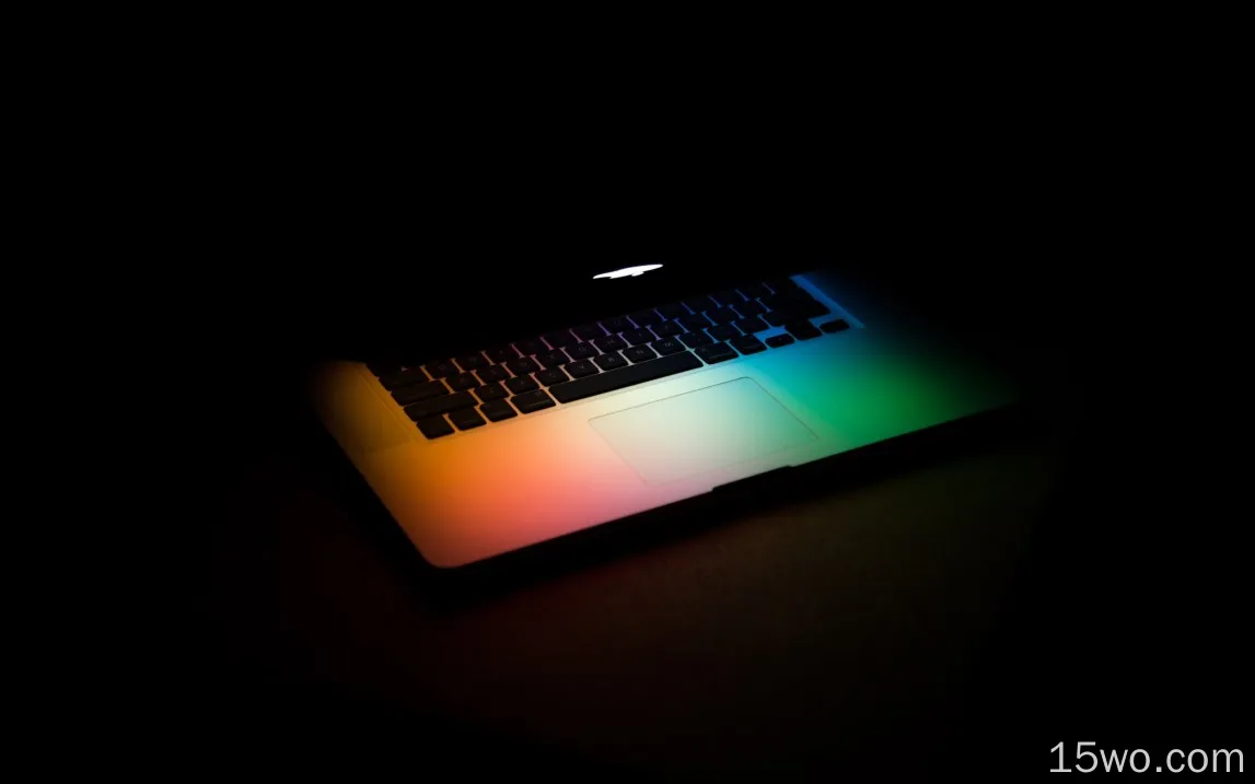 苹果笔记本，MacBook，灯光，黑暗