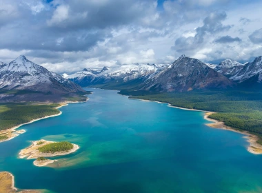 自然 湖泊 加拿大 大自然 山 云 航拍 高清壁纸 1920x1080