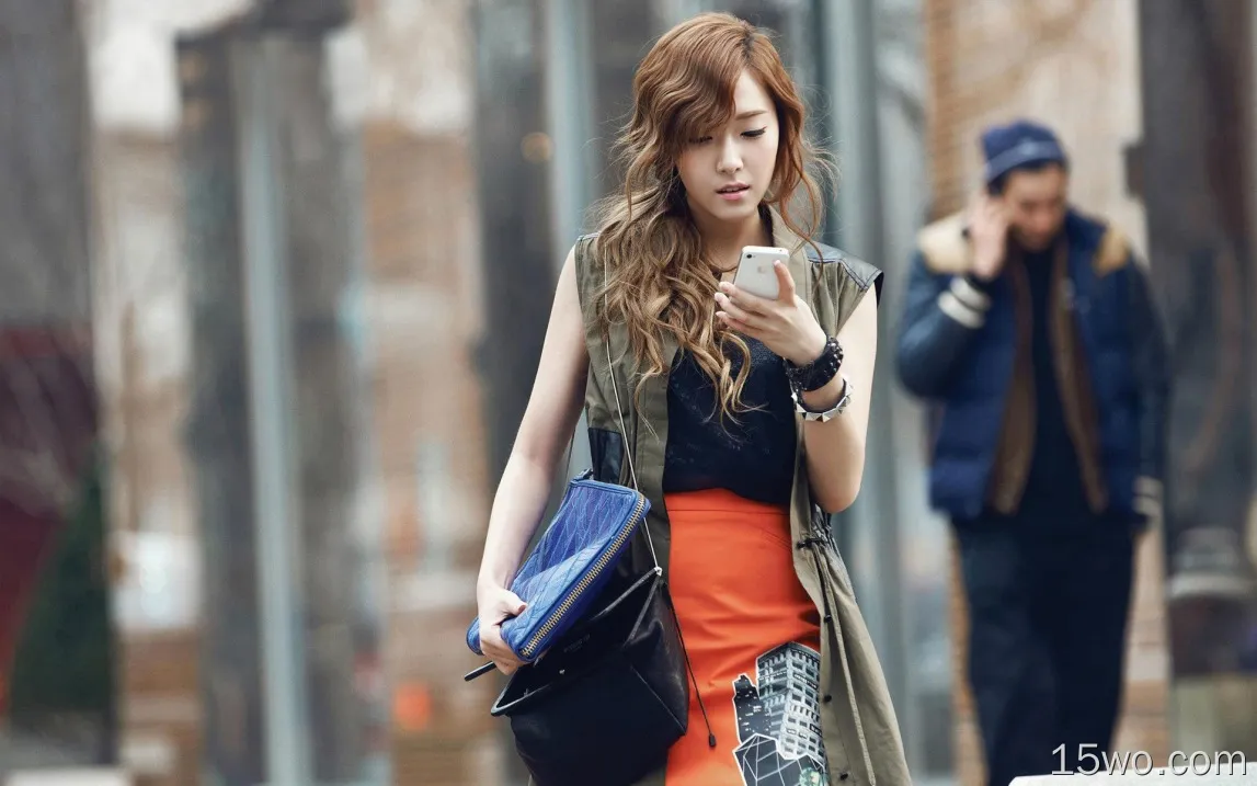 少女时代 郑秀妍 使用手机