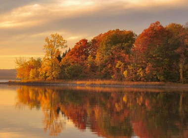 秋天的黄昏，森林，湖泊，水中的倒影 1920x1200