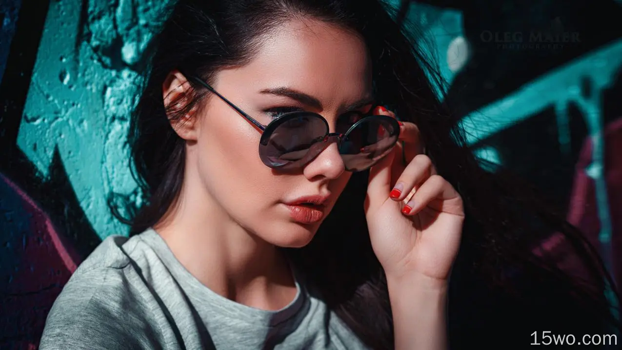 女性 模特 女孩 Woman Gace Sunglasses Black Hair 面容 高清壁纸