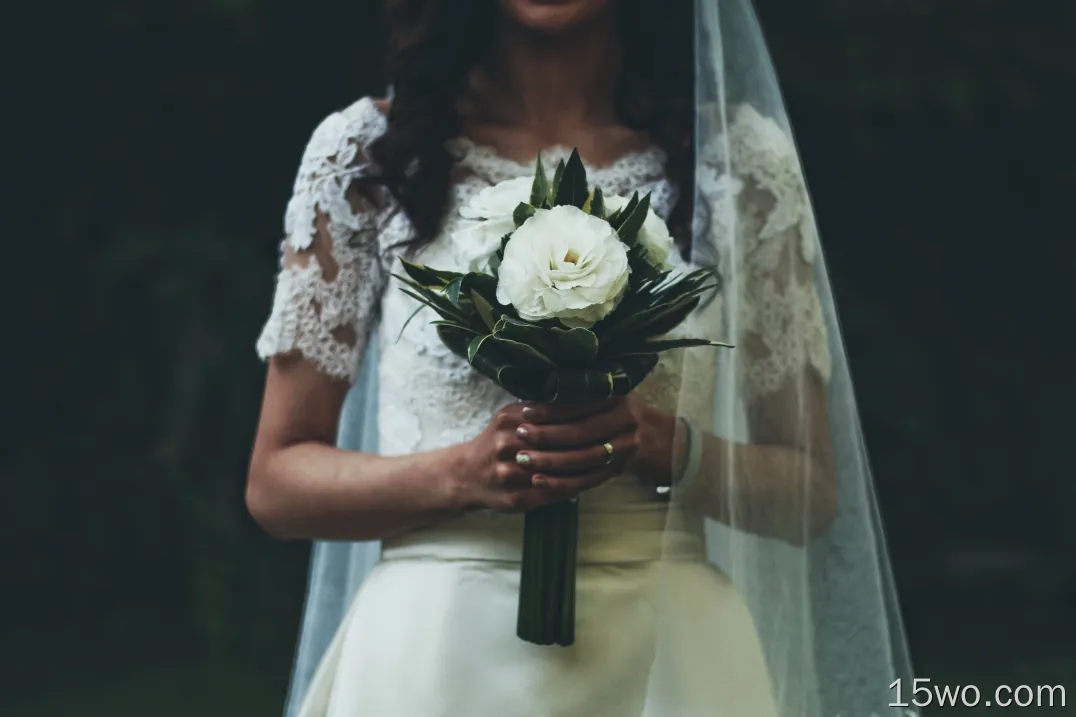 婚纱、花束、新娘