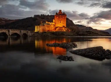 人造 Eilean Donan Castle 城堡 英国 苏格兰 湖泊 桥 高清壁纸 5730x3820