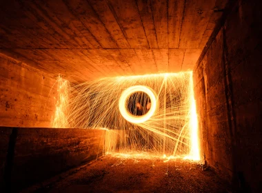 产品 Steel Tunnel 隧道 高清壁纸 3840x2160