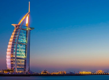 人造 Burj Al Arab 建筑 迪拜 阿拉伯联合酋长国 夜晚 高清壁纸 3840x2160