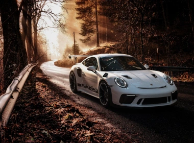 座驾 保时捷911 GT3 保时捷 Porsche 911 GT3 RS 保时捷911 汽车 交通工具 White Car Sport Car 阳光 高清壁纸 3840x2160