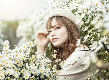 女性 亚洲 Woman 模特 女孩 Brunette White Flower Hat 高清壁纸 3840x2560