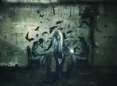 幻想中的女人，骷髅，蝙蝠，白发 2560x1506