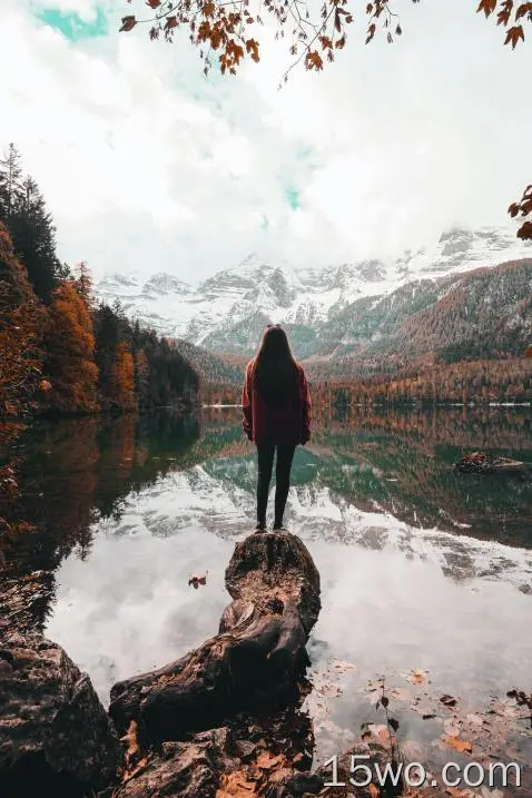 孤独的女人，湖，风景，秋天，山，雪，冬天