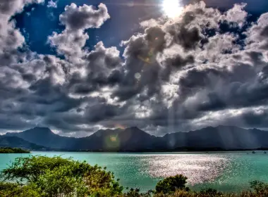 自然 天空 地球 云 太阳 阳光 山 海洋 树 Oahu Hawaii 高清壁纸 2560x1600