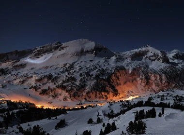 自然 山 风景 夜晚 天空 星空 奥地利 Snow 冬季 地球 村庄 光 高清壁纸 1920x1200