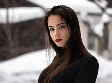 女性 模特 Snowfall Woman Depth Of Field Lipstick Black Hair 女孩 面容 高清壁纸 2560x1440