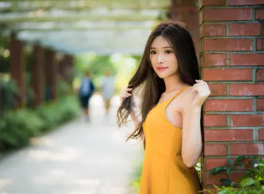女性 亚洲 女孩 Woman 模特 Depth Of Field Brunette Yellow Dress 高清壁纸 6000x4002