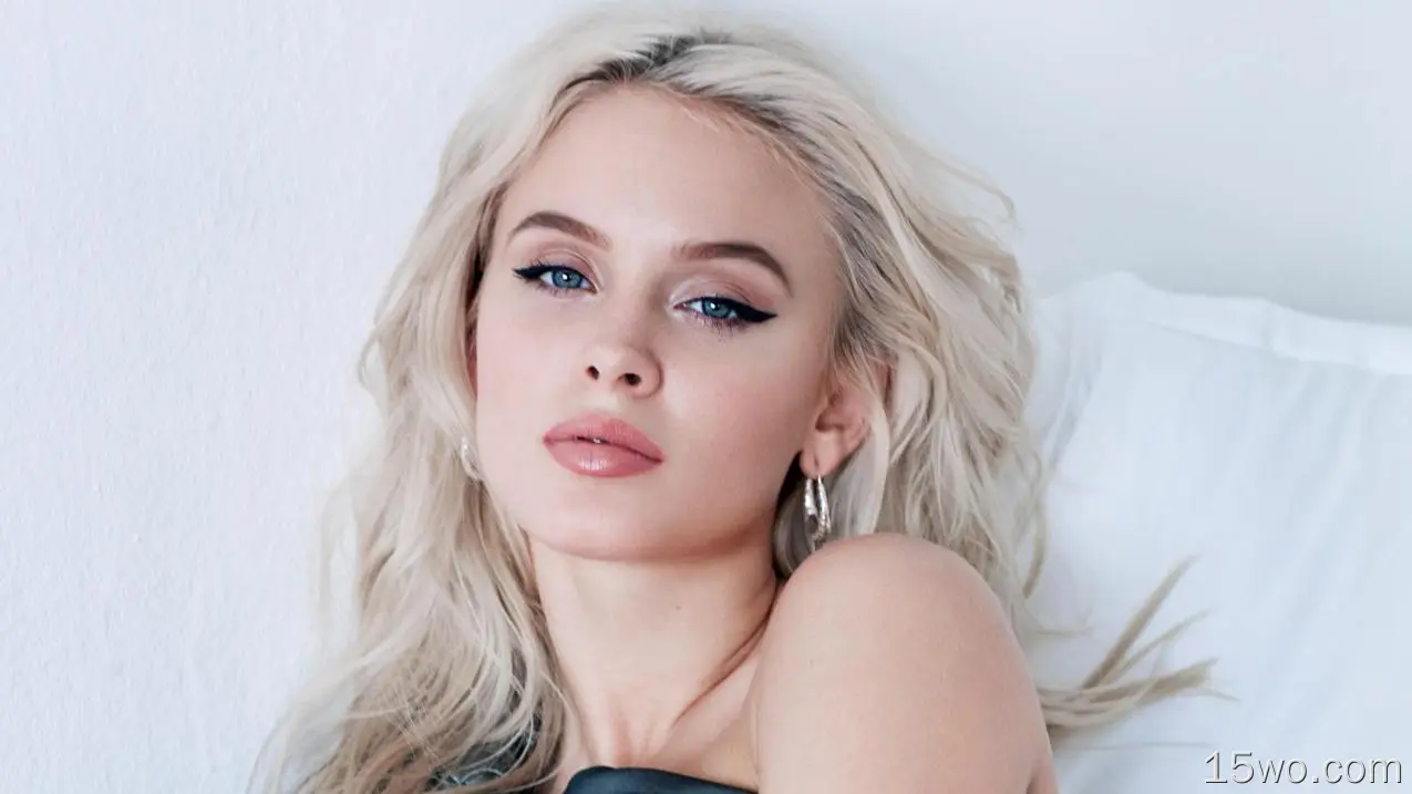 音乐 Zara Larsson 歌手 瑞典 Swedish Singer Blue Eyes Lipstick Close-Up 面容 高清壁纸