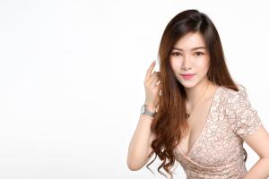女性 亚洲 Woman 模特 女孩 Brunette Long Hair Lipstick 高清壁纸  5120x2880