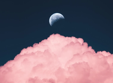 粉红色的云，月亮，闪闪发光 4096x2730