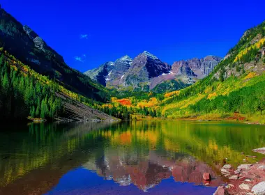 美国，褐红色铃铛，湖，草，山，倒影 3840x2400