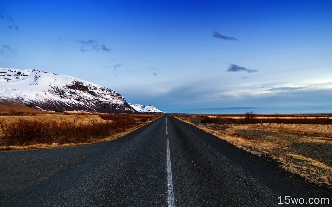 冰岛，漫长的道路，天空，高山，雪