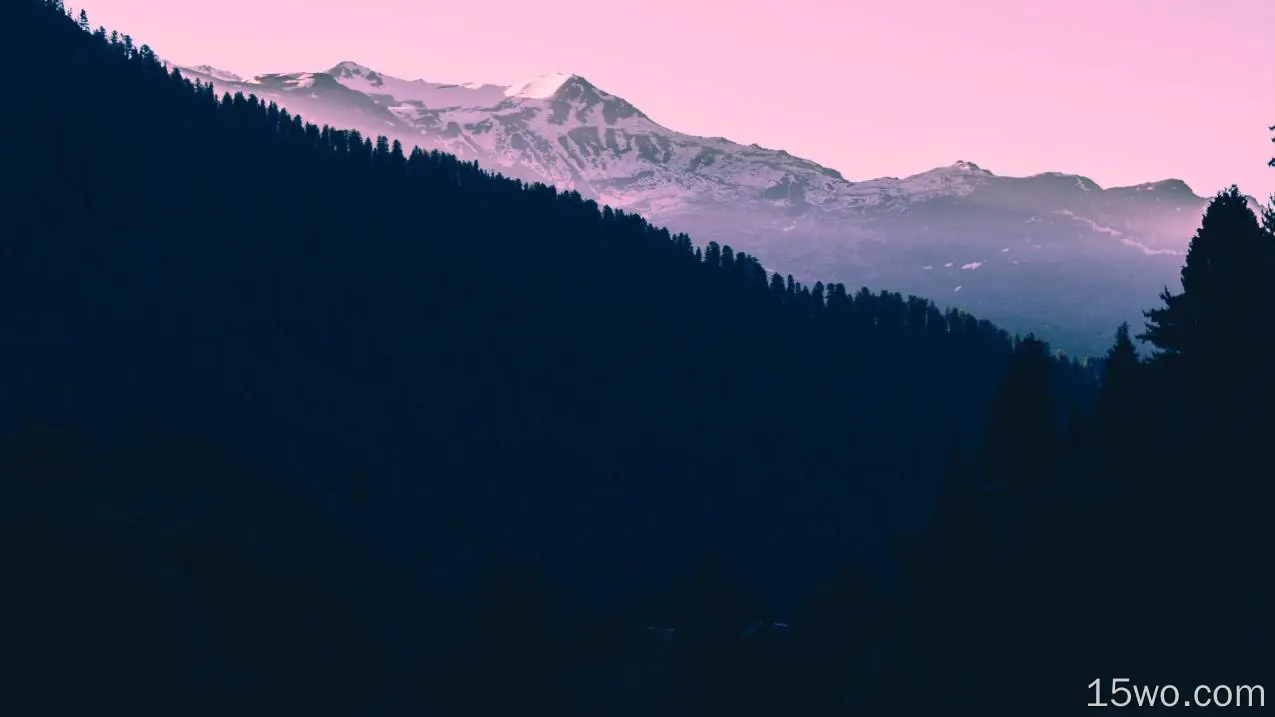 美丽的山景观粉红色口气壁纸