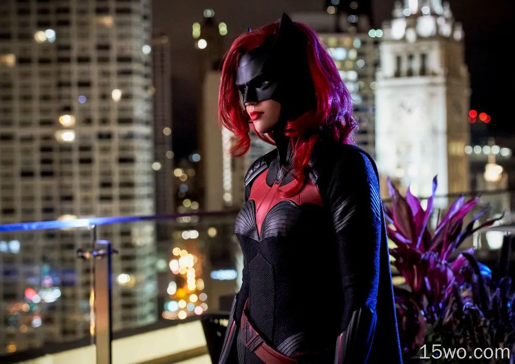 Ruby Rose作为Batwoman 4k壁纸