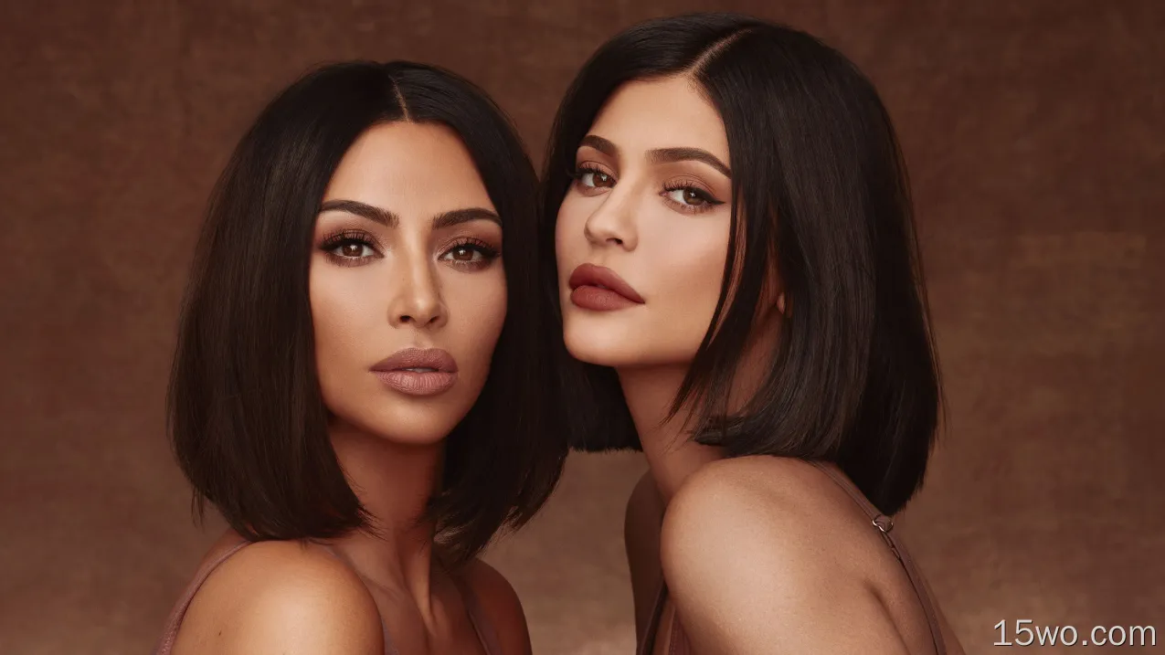 Kim Kardashian和Kylie Jenner 2019 4k壁纸