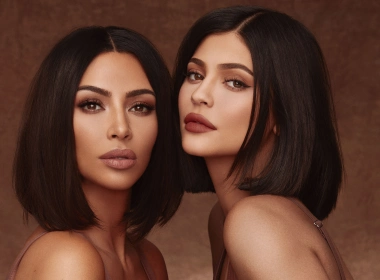 Kim Kardashian和Kylie Jenner 2019 4k壁纸 5792x3258