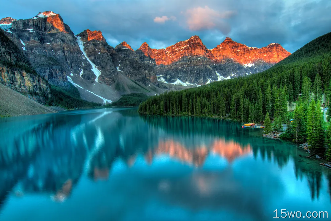 冰碛湖日出,加拿大最美丽的湖泊冰碛湖风景4k高清壁纸
