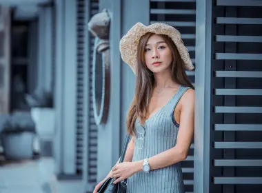 女性 亚洲 Woman 模特 女孩 Depth Of Field Dress Brunette Hat 高清壁纸 4500x3002