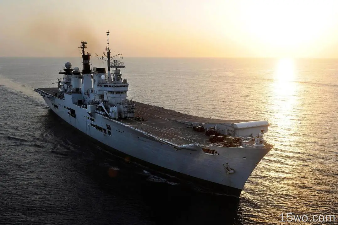 军事 HMS Illustrious (R06) 战舰 英国皇家海军 HMS Illustrious Aircraft Carrier Warship 高清壁纸