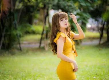 女性 亚洲 女孩 Woman 模特 Yellow Dress Depth Of Field Long Hair Brunette 高清壁纸 6000x4000