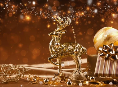 节日 圣诞节 Reindeer Gold Brown Christmas Ornaments 礼物 散焦 球体 高清壁纸 3840x2160