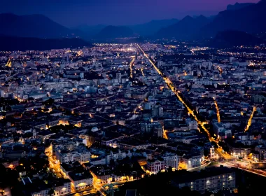 人造 Grenoble 城市 法国 夜晚 高清壁纸 3840x2160