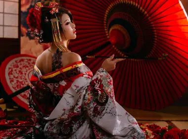 女性 Geisha Woman 女孩 亚洲 伞 模特 Kimono 文身 Lipstick Brunette 高清壁纸 5120x3200