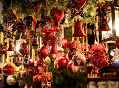 节日 圣诞节 Christmas Ornaments 灯笼 高清壁纸 3840x2160