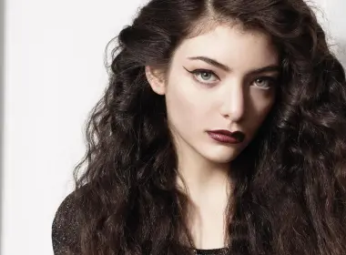 音乐 Lorde 歌手 新西兰 Singer Black Hair Lipstick Blue Eyes 面容 Close-Up 高清壁纸 3800x2137