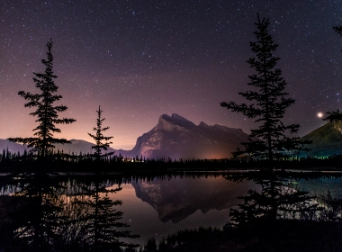 自然 倒影 冬季 湖泊 树 天空 Starry Sky 星星 山 高清壁纸 3840x2160