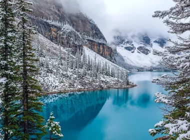 自然 梦莲湖 湖泊 地球 冬季 森林 树 山 加拿大 Snow 高清壁纸 3840x2160