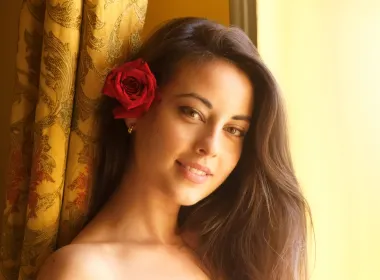 女性 洛雷娜·加西亚 成人 Smile 玫瑰 面容 光 高清壁纸 3840x2160