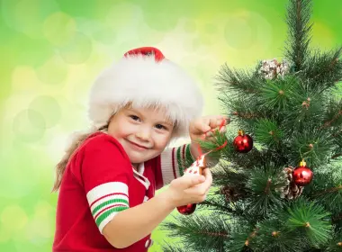 节日 圣诞节 Santa Hat Little Girl Christmas Ornaments 高清壁纸 2560x1801
